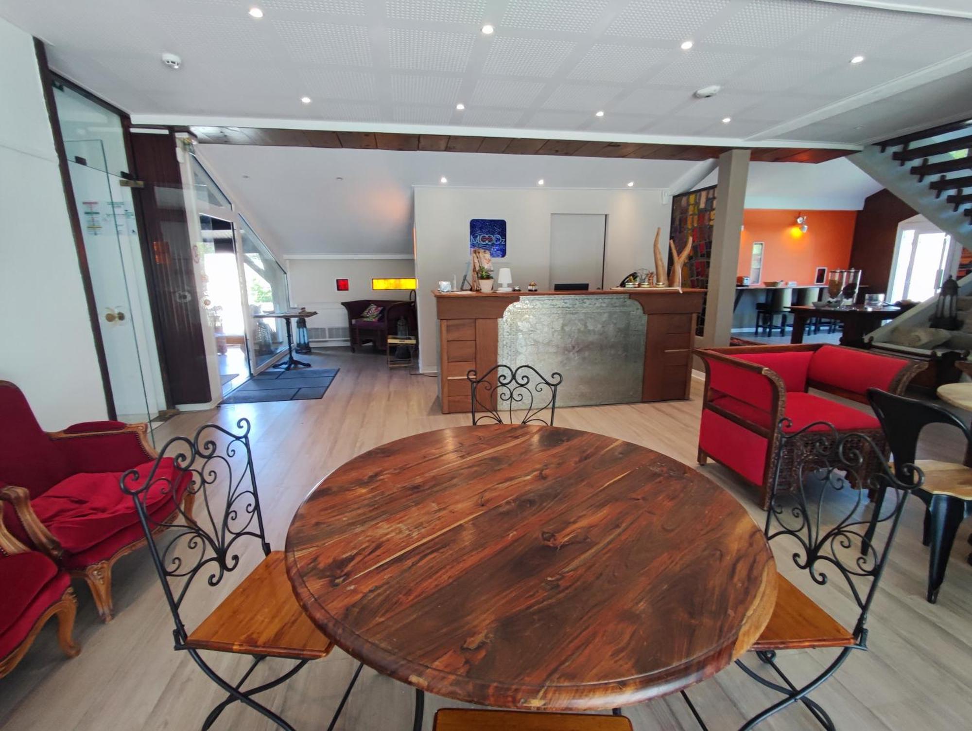 Moodz Hotel Vienne Pont-Eveque Eksteriør billede